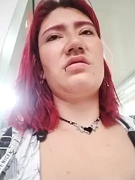 Cerecitaa02  online show from December 2025 11:43:02 AM