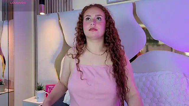 AmmberJones online show from October 2025 01:23:02 PM