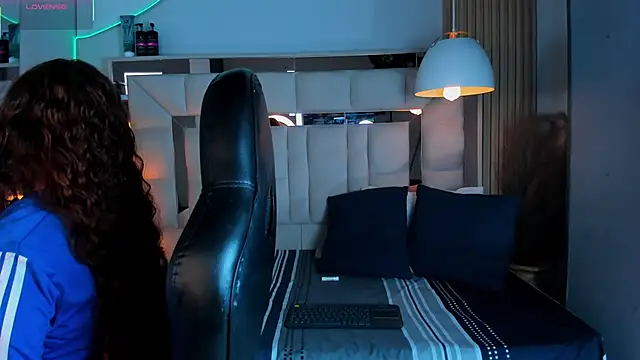 AmmberJones online show from January 2026 04:16:02 AM