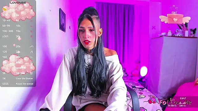 SkylerBennet online show from October 2025 02:24:01 AM