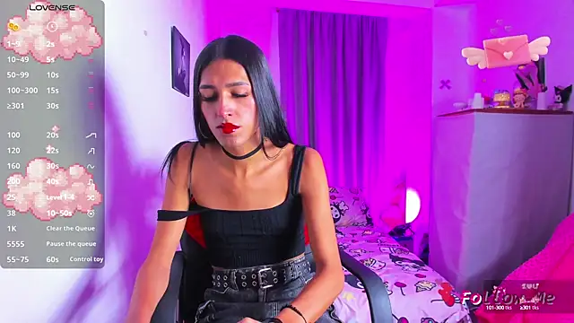 SkylerBennet online show from October 2025 04:22:02 AM