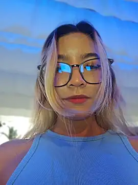 Pretty roxxyy online show from April 2026 11:17:02 AM