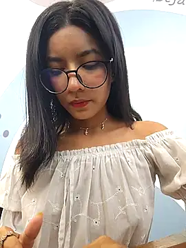 Pretty roxxyy online show from September 2025 01:37:02 PM