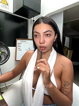 ImAshley1 online show from October 2025 02:07:02 PM