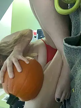 bankruptbabe online show from October 2025 04:48:02 PM