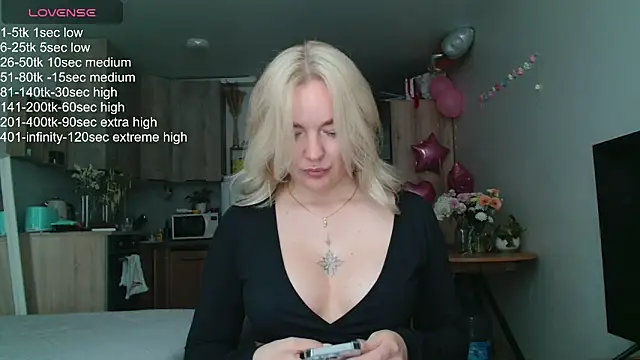 Snapshot of Eva___forever chatting on May 2026 06:46:01 AM Eva forever online show from May 2026 06:46:01 AM