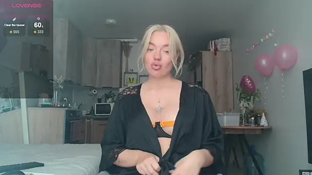 Snapshot of Eva___forever chatting on May 2026 09:09:02 AM Eva forever online show from May 2026 09:09:02 AM