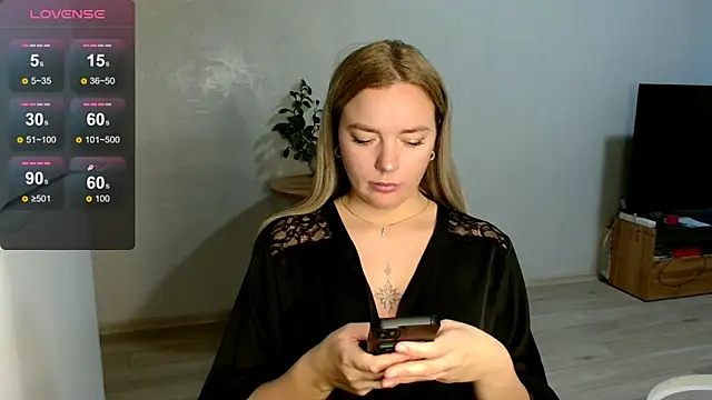 Eva   forever online show from October 2025 01:06:02 AM