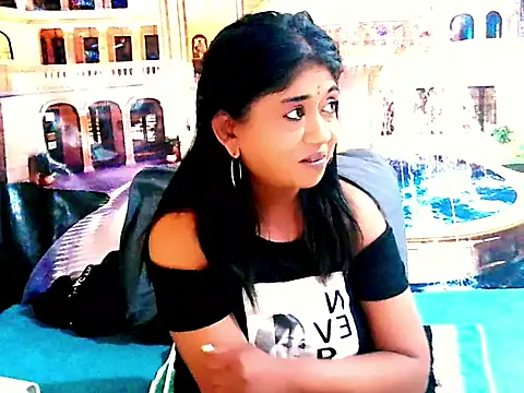 IndianPleasurez1 online show from October 2025 04:36:02 AM