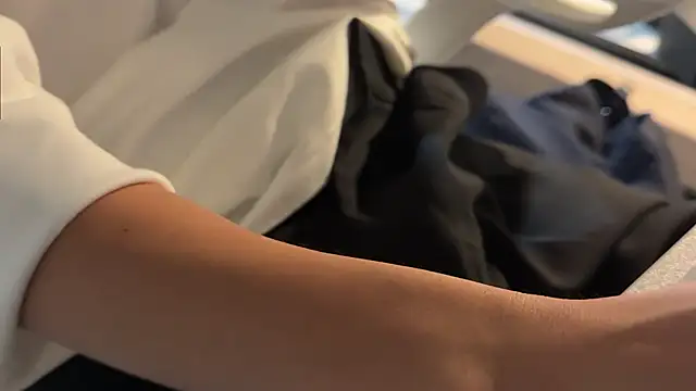 satoshi1008 online show from October 2025 03:31:02 PM