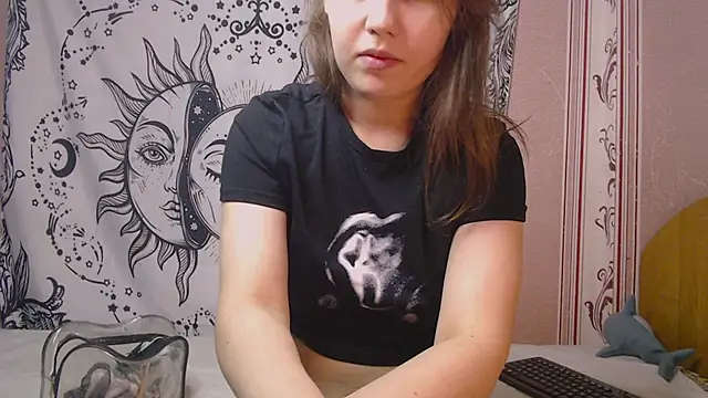 Thighswithspikes online show from September 2025 09:38:01 AM