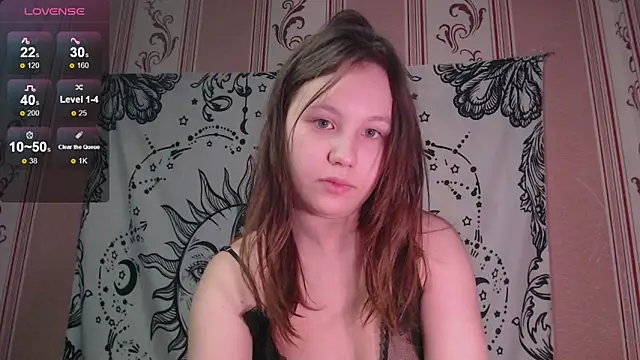 Thighswithspikes online show from November 2025 07:12:01 AM