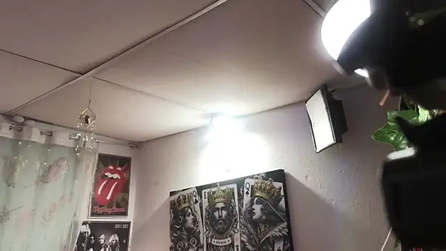 sweet-temptation  online show from February 2026 04:23:01 AM