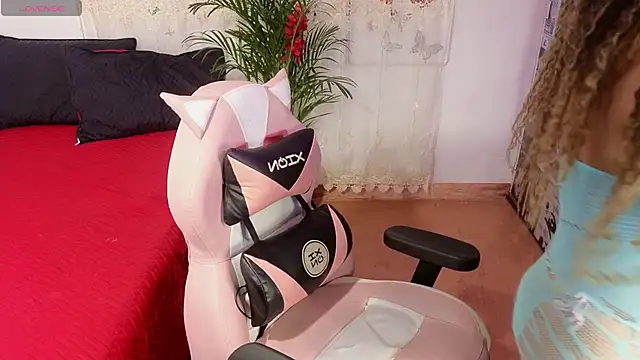 sweet-temptation  online show from November 2025 03:06:02 AM