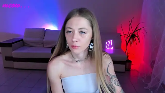 SweetMeeow online show from November 2025 03:10:01 AM