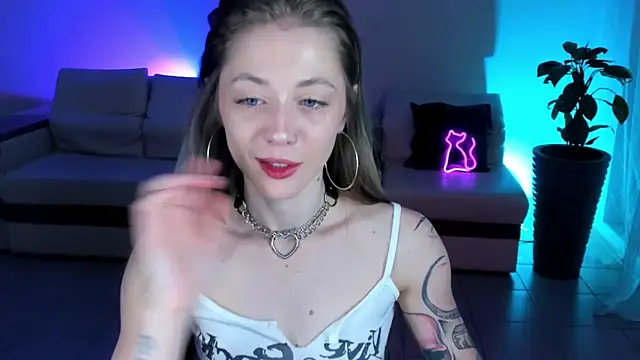 SweetMeeow online show from December 2025 05:32:02 AM