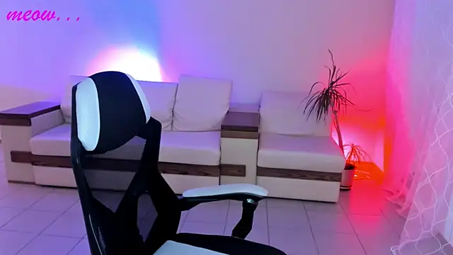 SweetMeeow online show from November 2025 01:20:02 AM