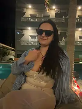 MoonlitLust online show from May 2026 08:23:01 PM