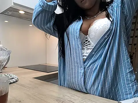 MoonlitLust online show from May 2026 08:31:01 AM