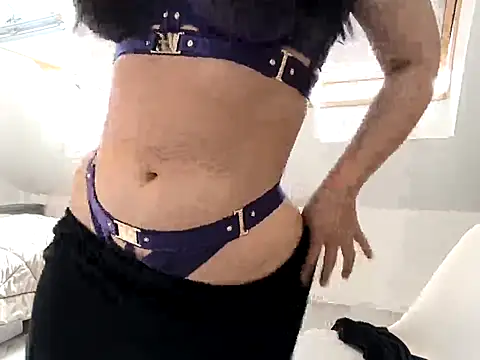 MoonlitLust online show from May 2026 08:01:01 AM