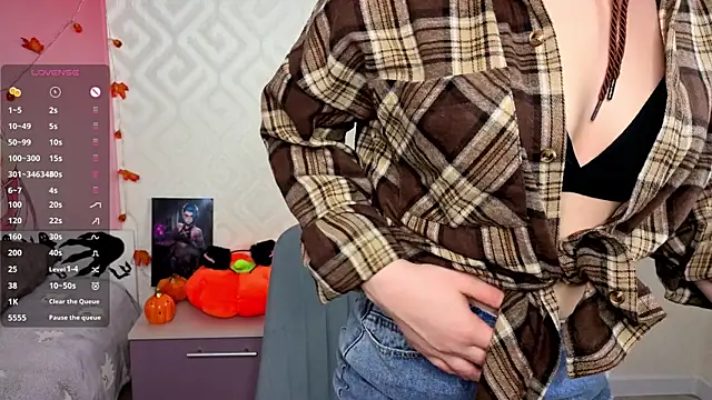 FancyHenley online show from November 2025 01:20:01 AM