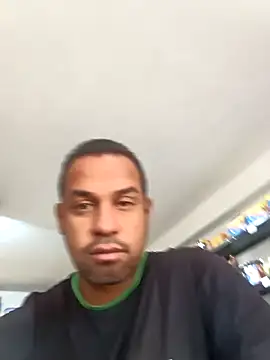 elnegro707070 online show from October 2025 11:12:01 AM