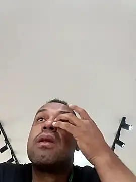 Snapshot of elnegro707070 chatting on November 2025 11:04:02 AM elnegro707070 online show from November 2025 11:04:02 AM