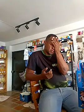 Snapshot of elnegro707070 chatting on November 2025 03:15:01 PM elnegro707070 online show from November 2025 03:15:01 PM