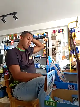 Snapshot of elnegro707070 chatting on November 2025 05:06:02 PM elnegro707070 online show from November 2025 05:06:02 PM