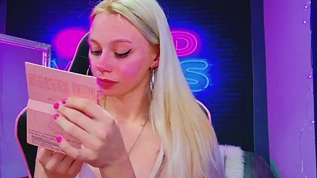 AlessiaCroft online show from February 2026 05:05:02 AM