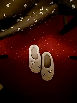 AlessiaCroft online show from November 2025 05:08:01 AM