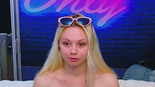 AlessiaCroft online show from June 2026 04:07:01 AM