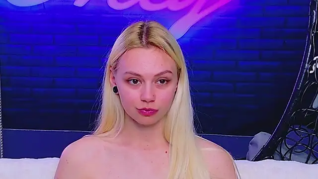 AlessiaCroft online show from May 2026 06:22:01 AM