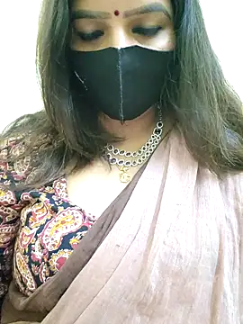 nivedha27 online show from December 2025 04:32:02 PM