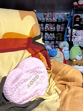 Snapshot of w3tkittty chatting on November 2025 04:22:02 AM w3tkittty online show from November 2025 04:22:02 AM