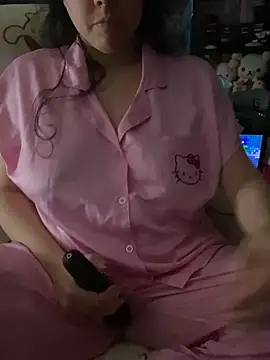 Snapshot of w3tkittty chatting on November 2025 03:15:01 PM w3tkittty online show from November 2025 03:15:01 PM