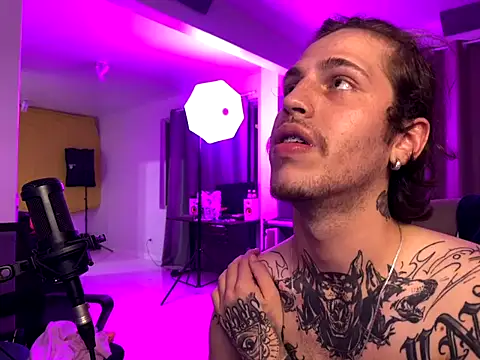 bigrosa21cm online show from October 2025 11:27:02 PM