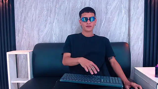 Matt Ruso online show from September 2025 06:46:01 PM