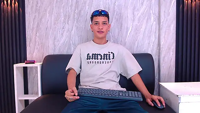 Matt Ruso online show from September 2025 06:36:02 PM