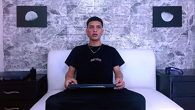Matt Ruso online show from October 2025 04:42:02 PM