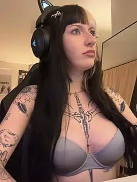 kittlunixx online show from March 2026 07:01:01 PM