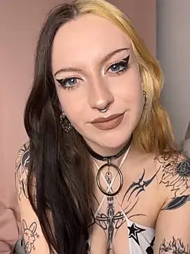 kittlunixx online show from November 2025 04:10:05 PM