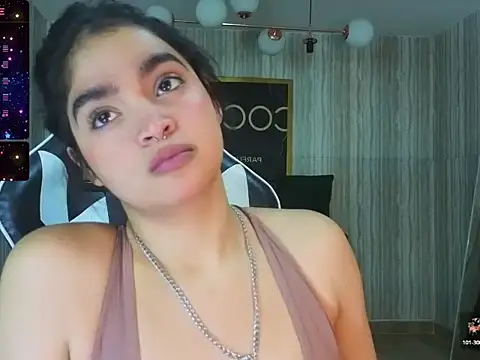 Snapshot of clementine_t chatting on November 2025 01:04:02 PM clementine t online show from November 2025 01:04:02 PM