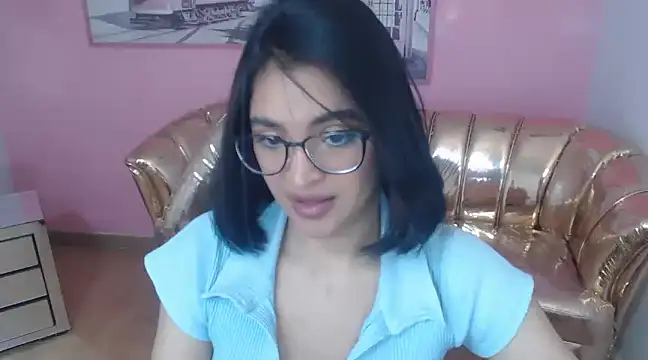 clementine t online show from March 2025 03:42:01 PM