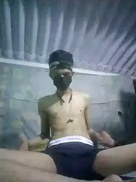 HannanKhan25 online show from October 2025 01:08:01 PM