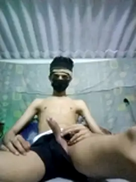 HannanKhan25 online show from February 2026 07:36:02 PM