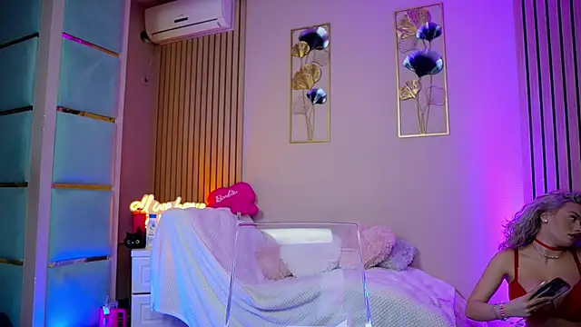 SabrinaJade online show from December 2025 07:43:02 AM