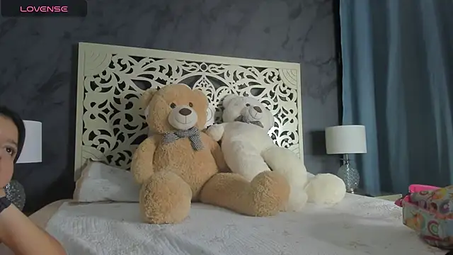 Amyblack   online show from March 2026 11:42:01 PM