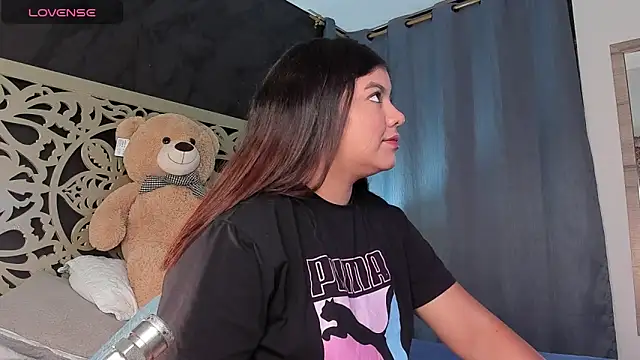 Amyblack   online show from November 2025 12:37:01 AM