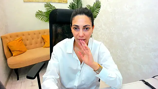 Snapshot of AllaYerty chatting on March 2025 04:35:01 AM AllaYerty online show from March 2025 04:35:01 AM